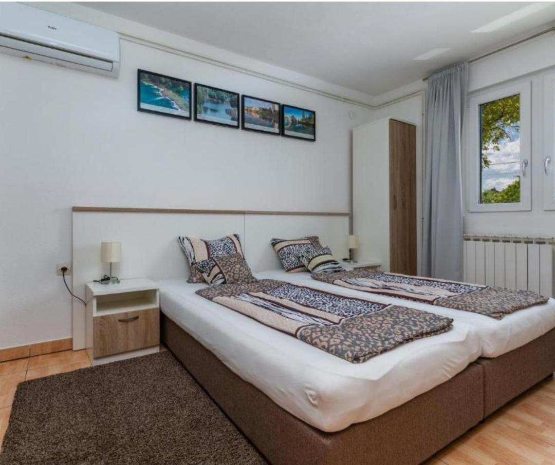 Apartment Karlovac Exterior photo